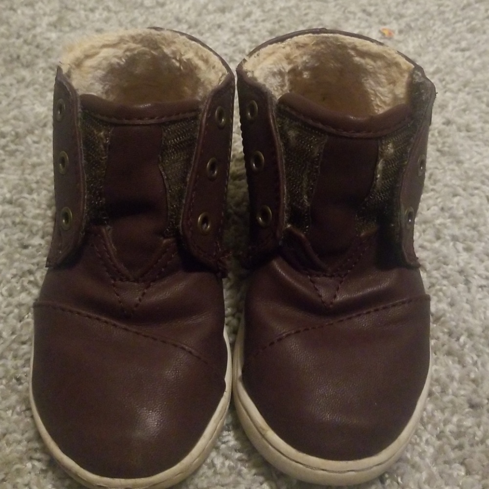 Leather TOMS
